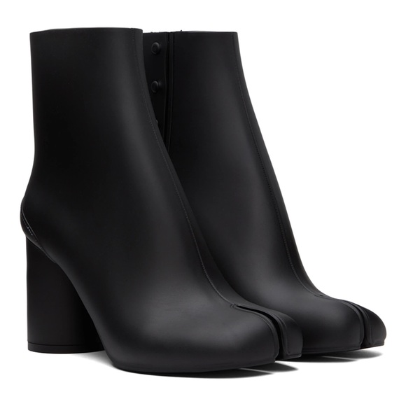 Maison Martin Margiela Shoes - Margiela Tabi Black Rubber Boots